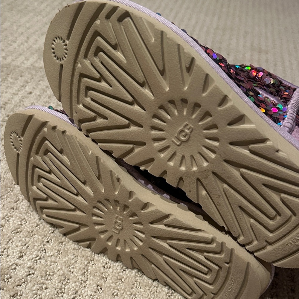 UGG Multicolor/purple Sequin Boots - girls 5 - Picture 4 of 5